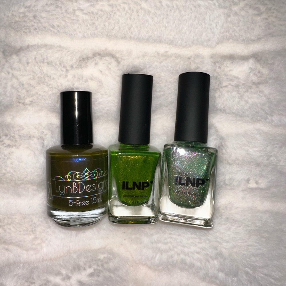 LynBDesigns and ILNP Green and Glitter Nail Polish Set